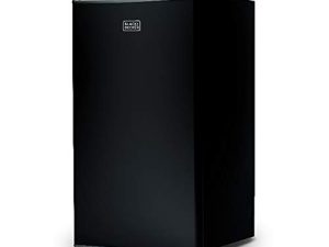 ثلاجة صغيرة BLACK + DECKER BCRK32B ثلاجة صغيرة بباب واحد من شركة Energy Star ، 3.2 قدم مكعب ، أسود